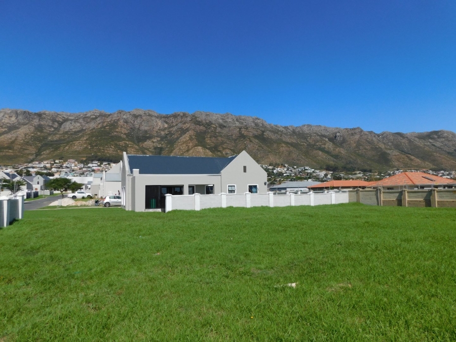  Bedroom Property for Sale in Admirals Park Western Cape